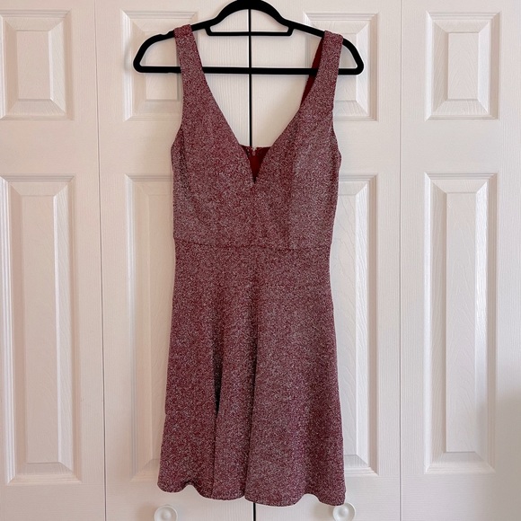 HOMECOMING Glimmering Maroon Dress - Picture 2 of 2